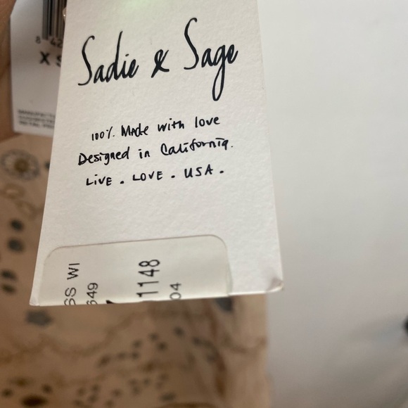 Sadie & Sage Embroidered Open-Back Mini Dress NWT - Picture 6 of 7